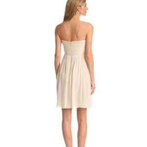 Robe De Demoiselle D'honneur Donna Morgan Taille 4 - Soie 100%, Sans Bretelles - Neuf